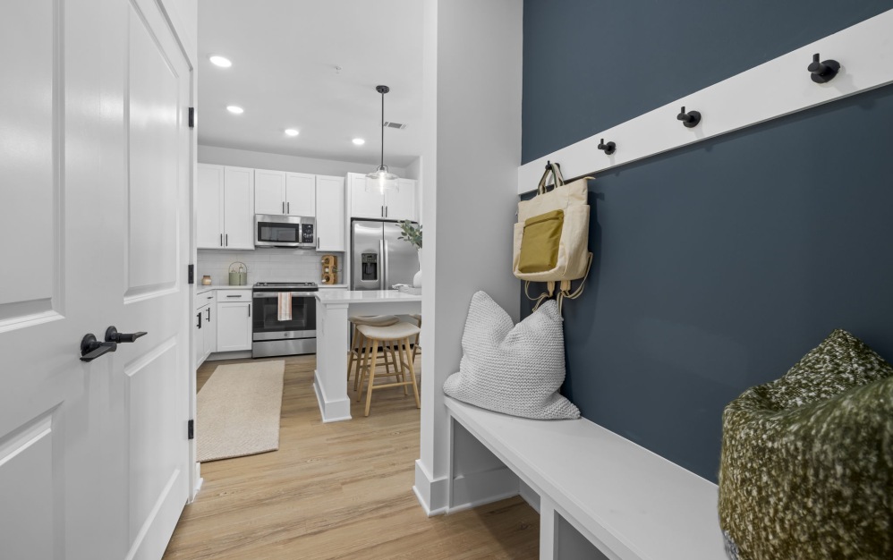A2 - 1 bedroom floorplan layout with 1 bathroom and 865 square feet (Welcoming Entryway)